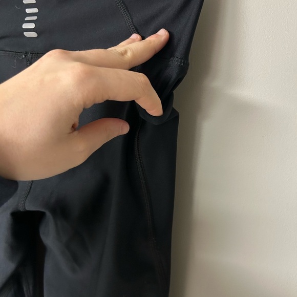 Under Armour Compression Heat Gear Leggings - Picture 5 of 6